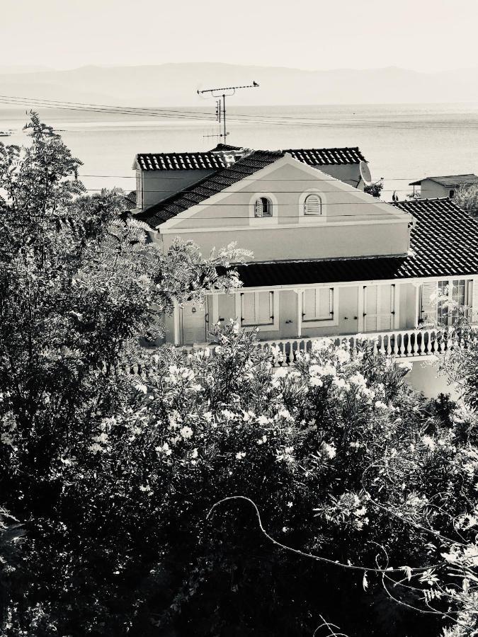 Villa Fretta Perama  Esterno foto